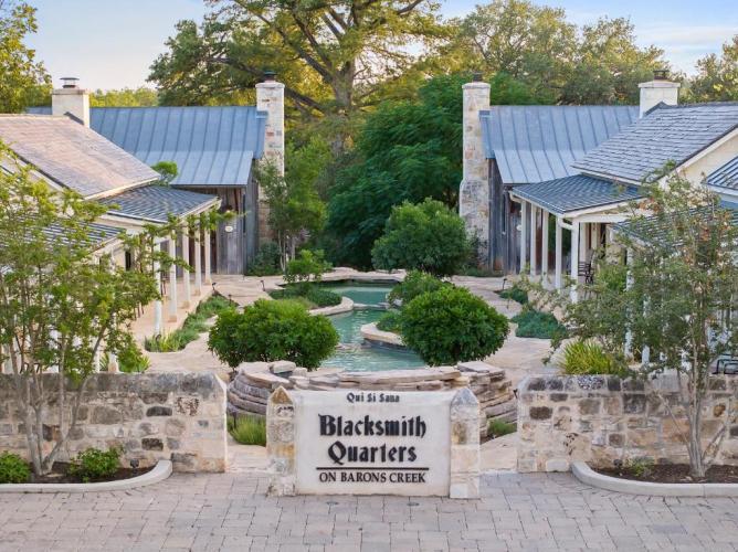 Blacksmith Quarters Fredericksburg Zimmer foto